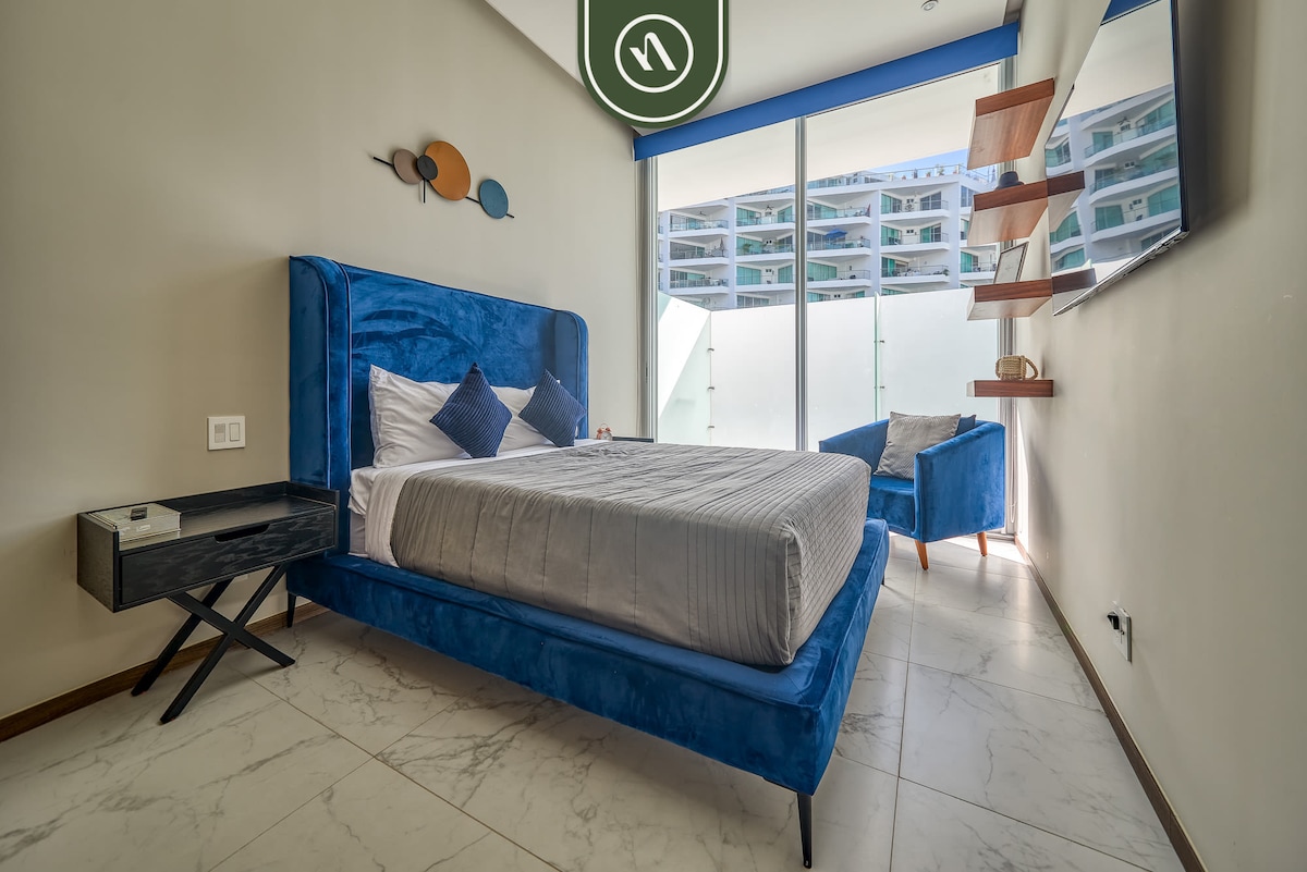 Oceanfront 2BR Condo - Pool - Cevicheria - Beach