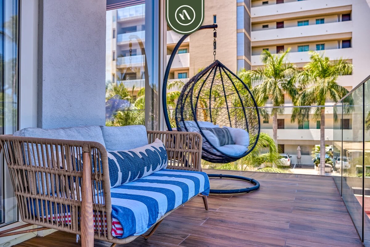 2BR Condo with Rooftop Pool - 2 Min Walk to Beach