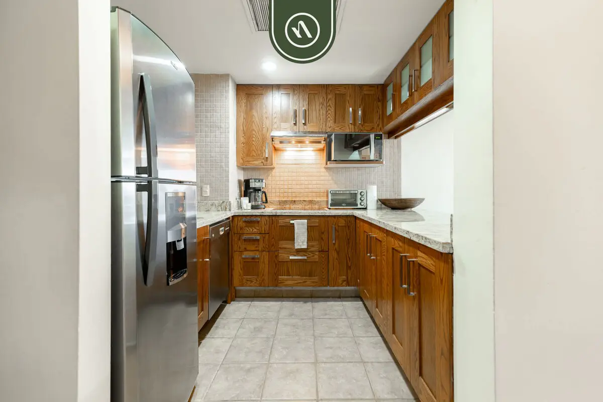 Krystal Grand NV 2102