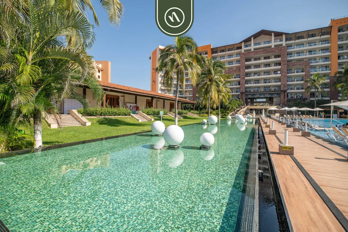 Krystal Grand NV 2102