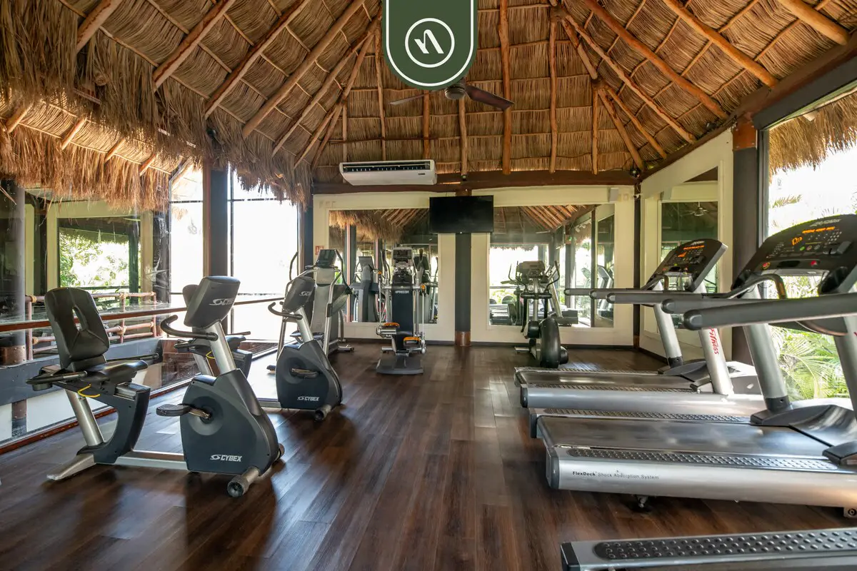 Krystal Grand NV 2102