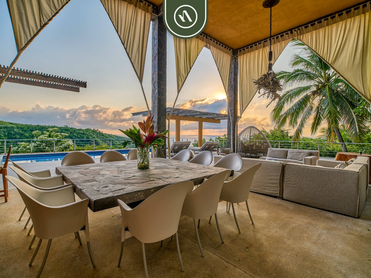 Luxury Oceanfront Villa - Private Beach - Pool