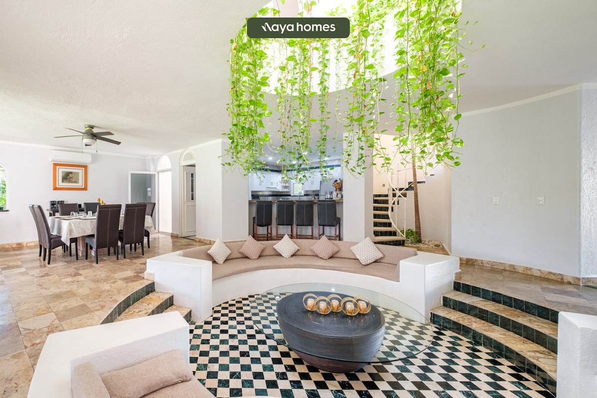 Amazing House -Private Pool - Tennis - Paddle Cour