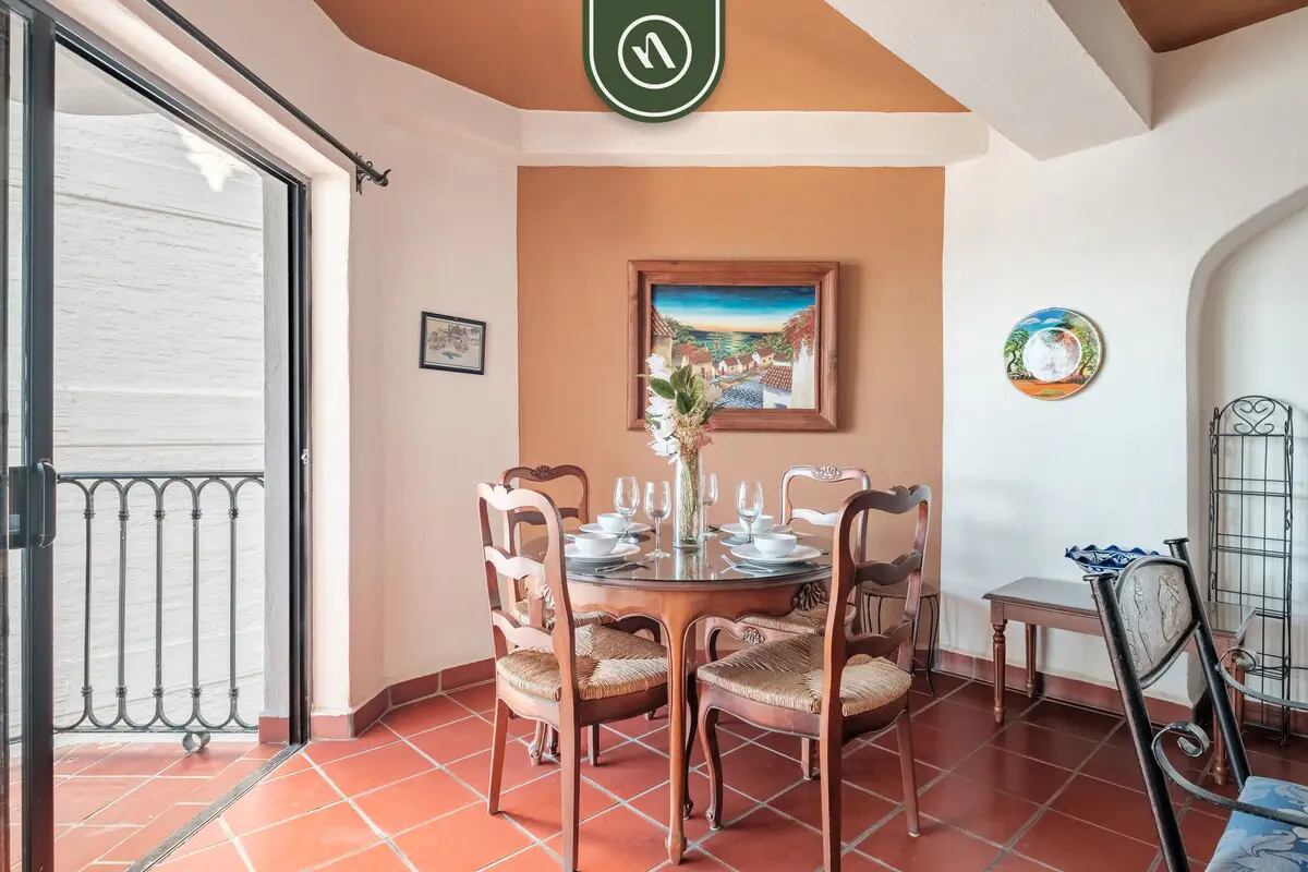 One Beach Street 406