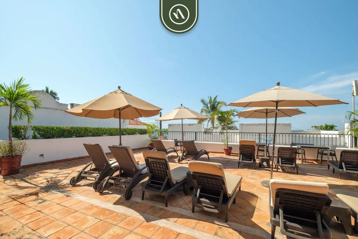 One Beach Street 406