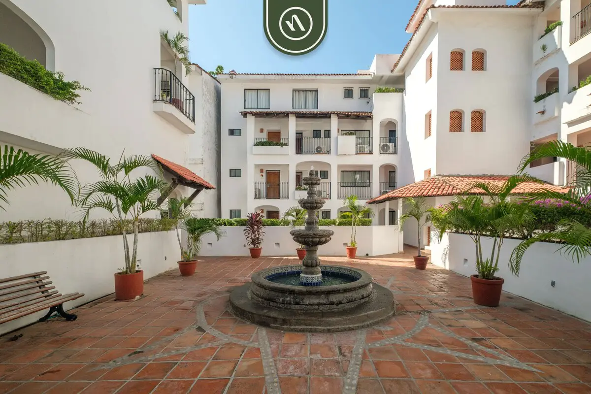 One Beach Street 406