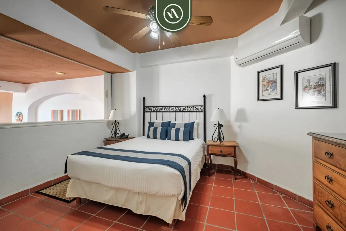 One Beach Street 406