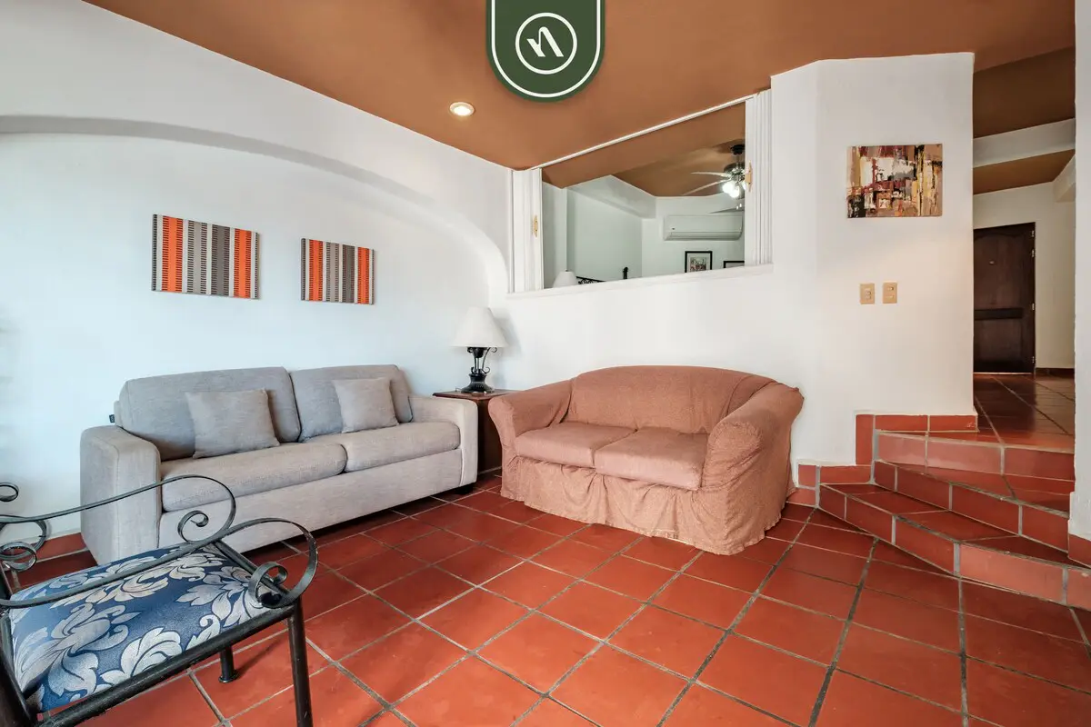 One Beach Street 406