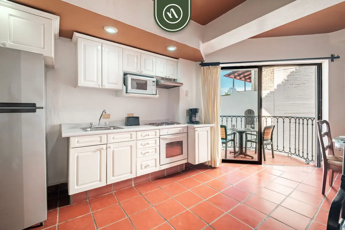 One Beach Street 406