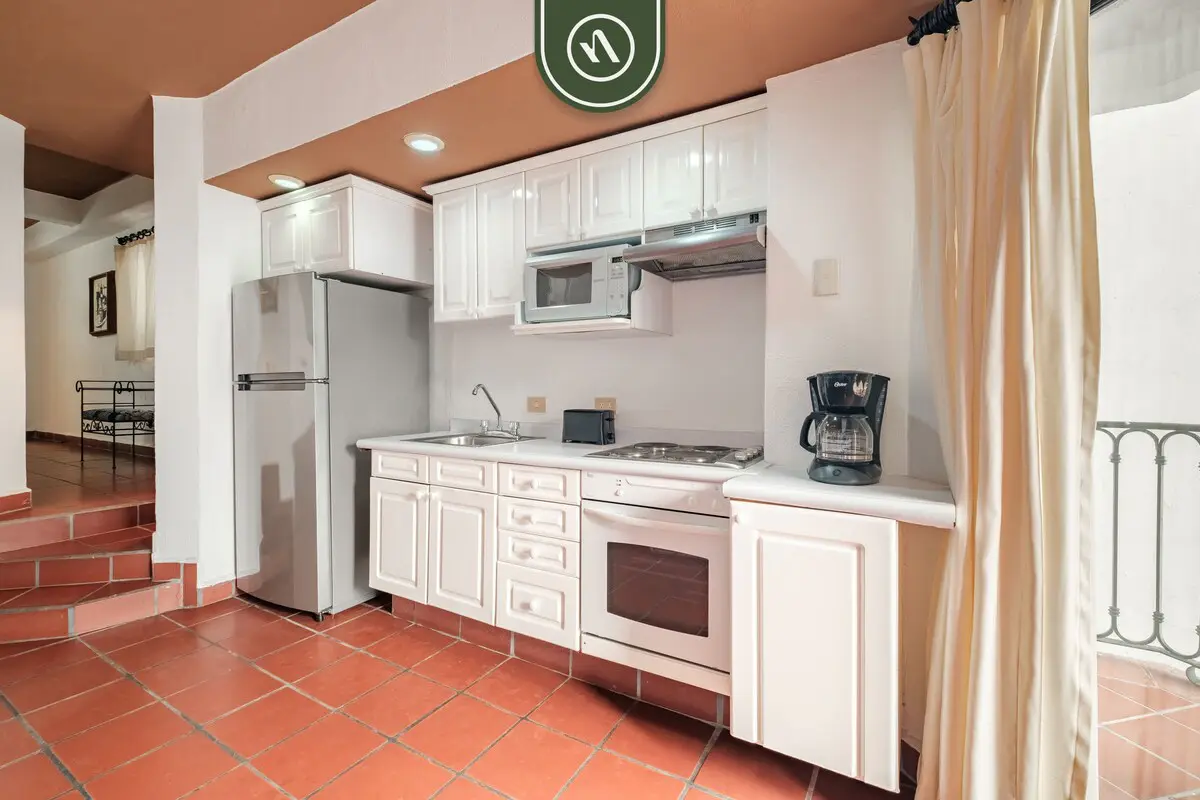 One Beach Street 406