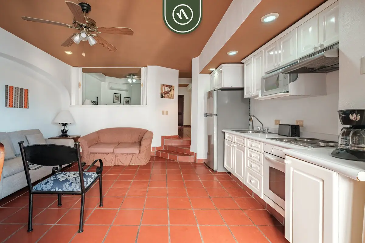 One Beach Street 406