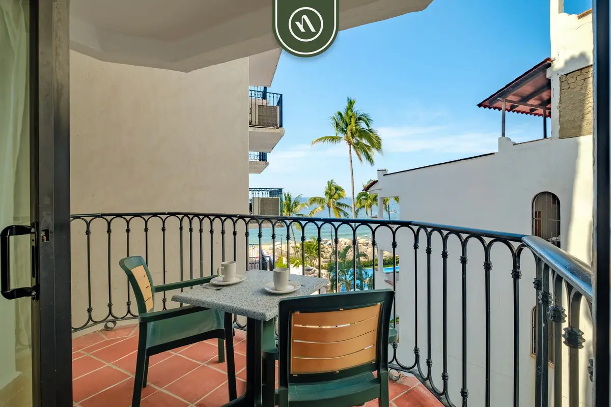 One Beach Street 406