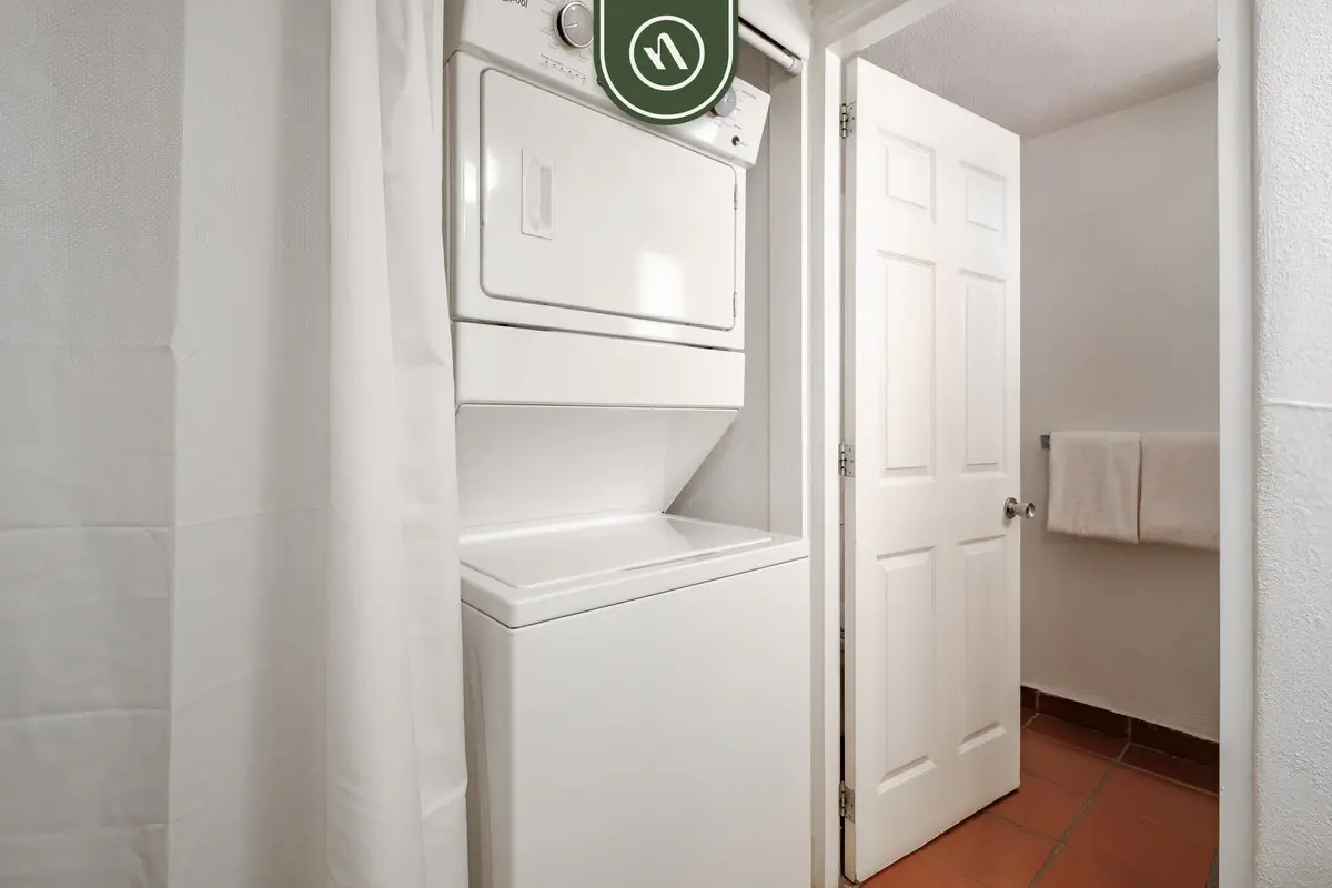 One Beach Street 406