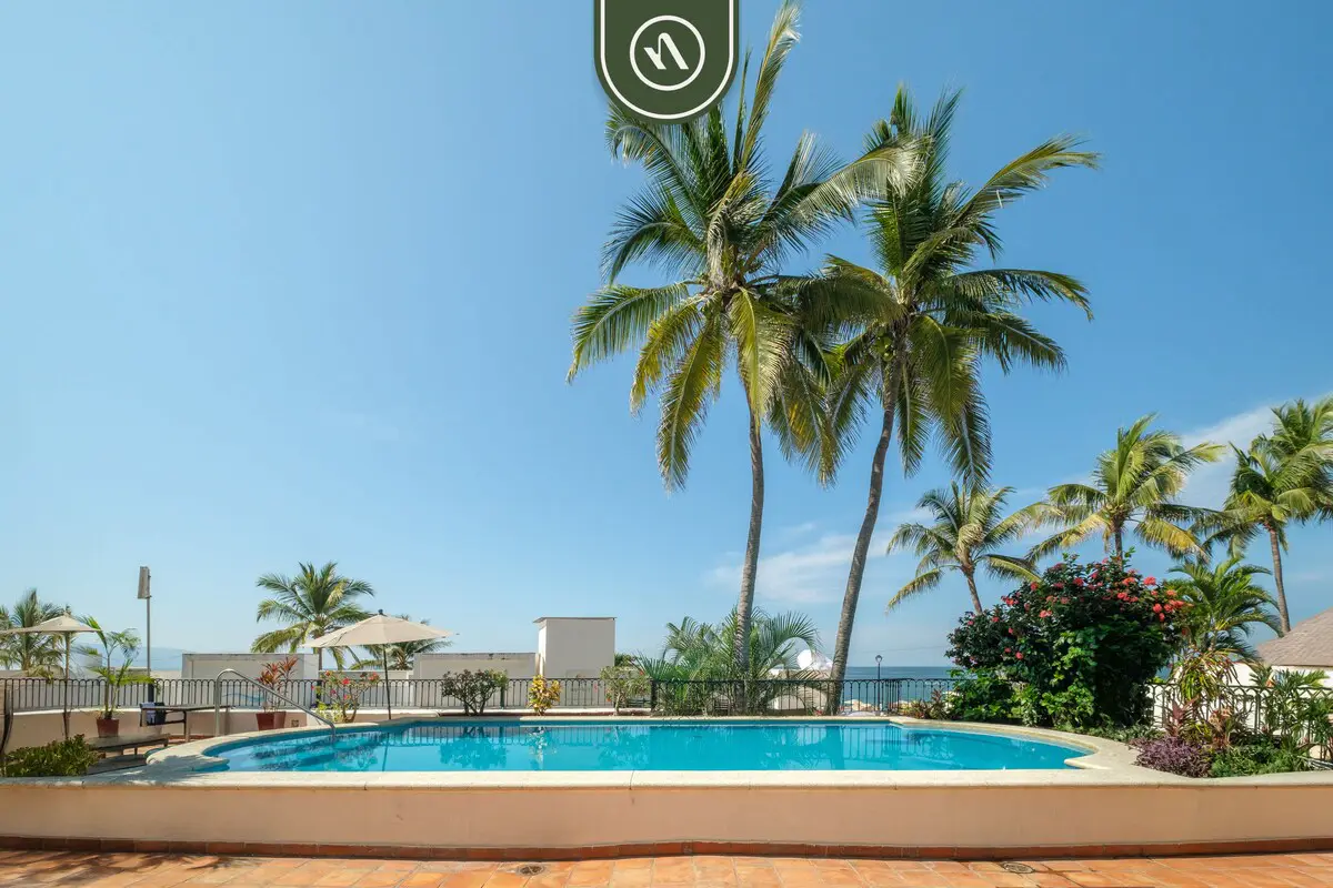 One Beach Street 406
