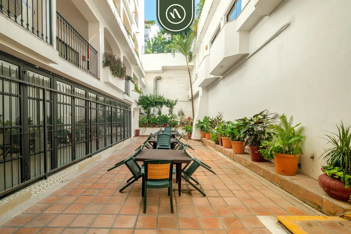 One Beach Street 406