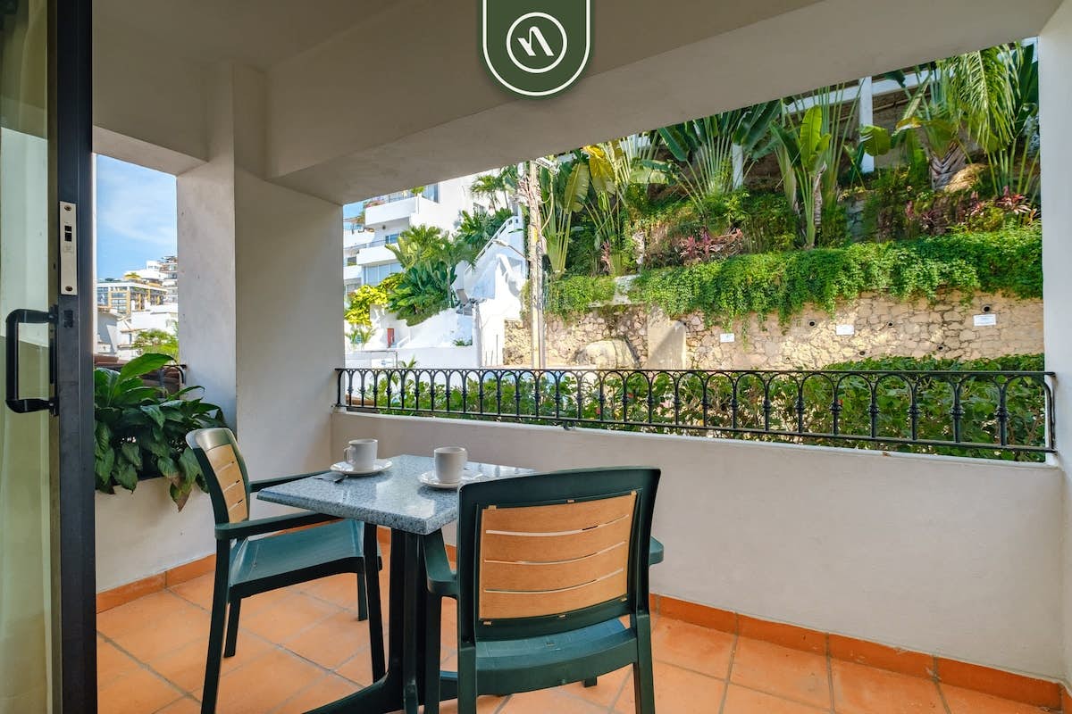 One Beach Street 109 C