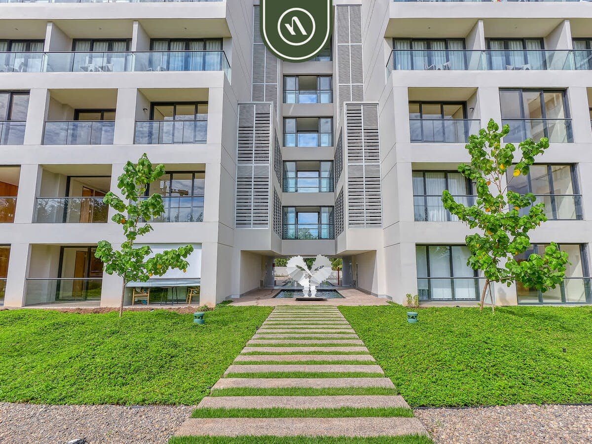 Residences by Mio 206C