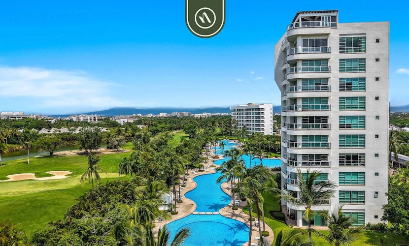 Stylish 2 BR Condo - Pools - Golf - Vidanta Membership