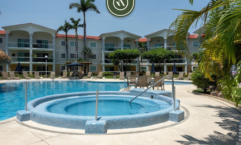2BR Condo in Acapulco with Private Patio - Pool