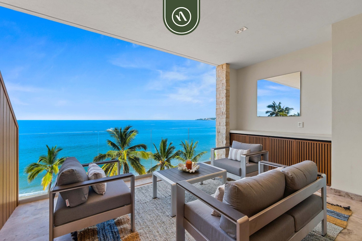 New Stylish 1 BR Condo - Ocean Views - Flex Room