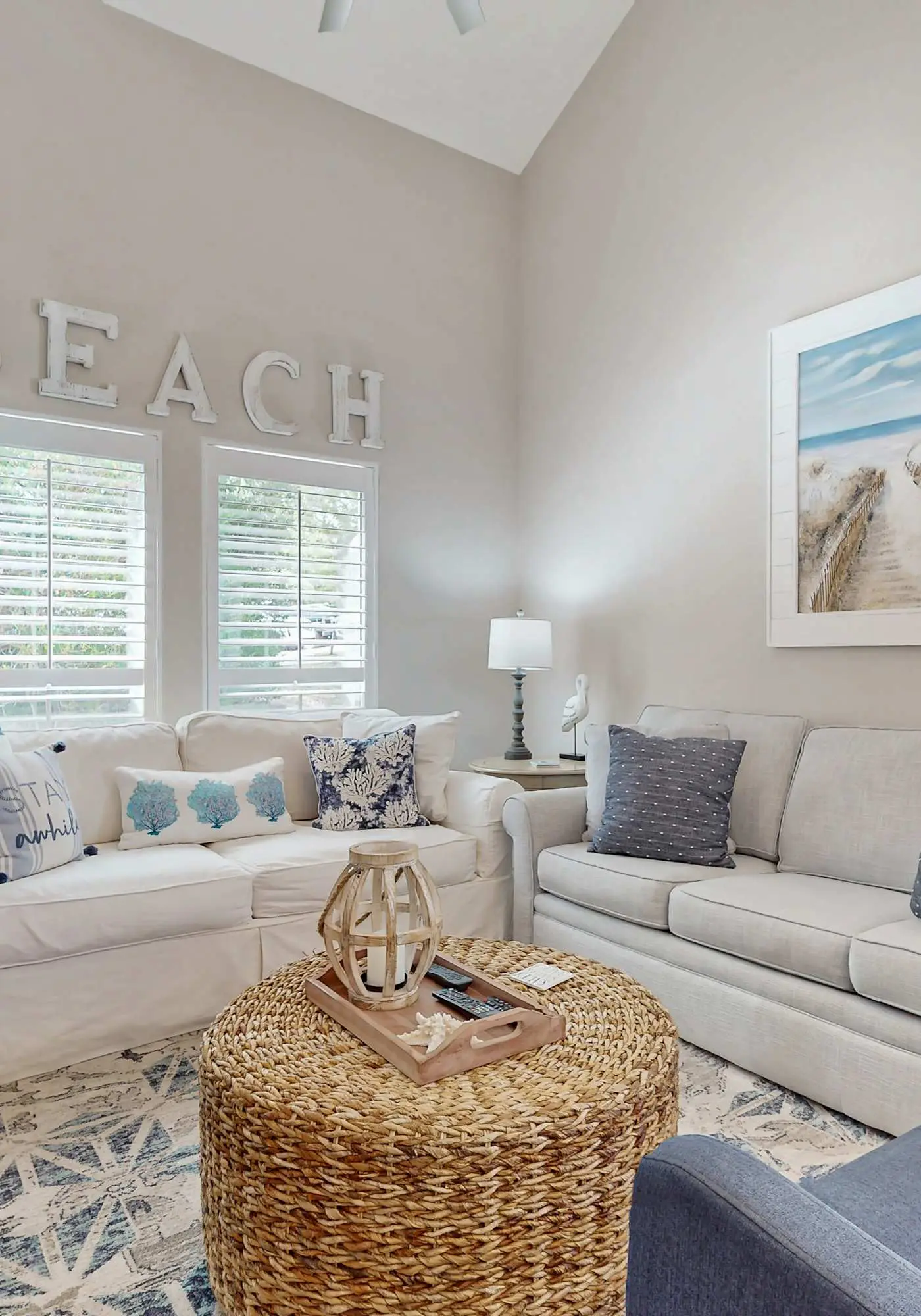 Private beach access, tennis retreat, 8 guests