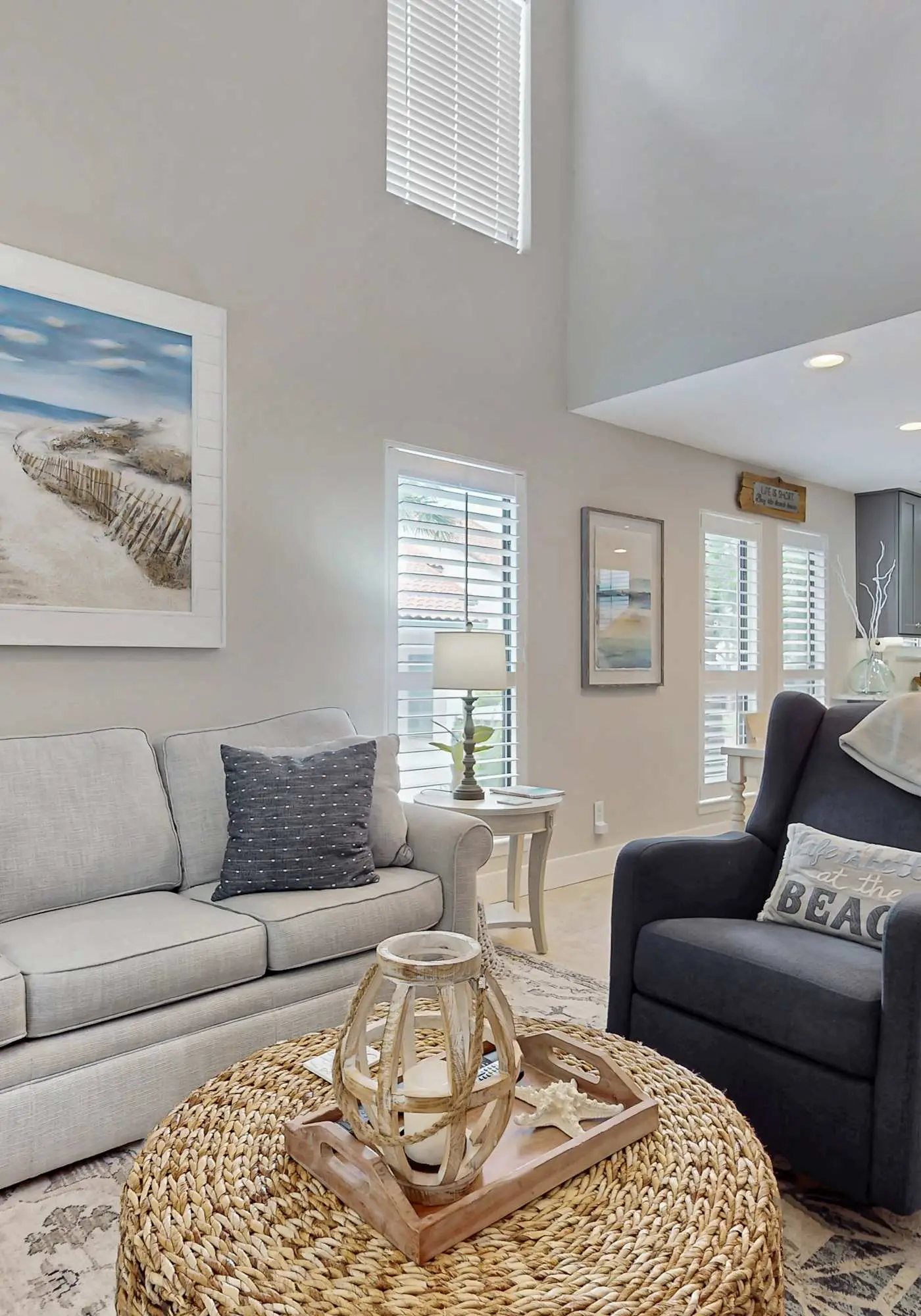Private beach access, tennis retreat, 8 guests
