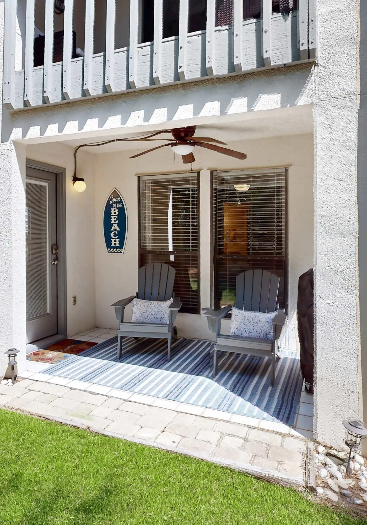 Private beach access, tennis retreat, 8 guests