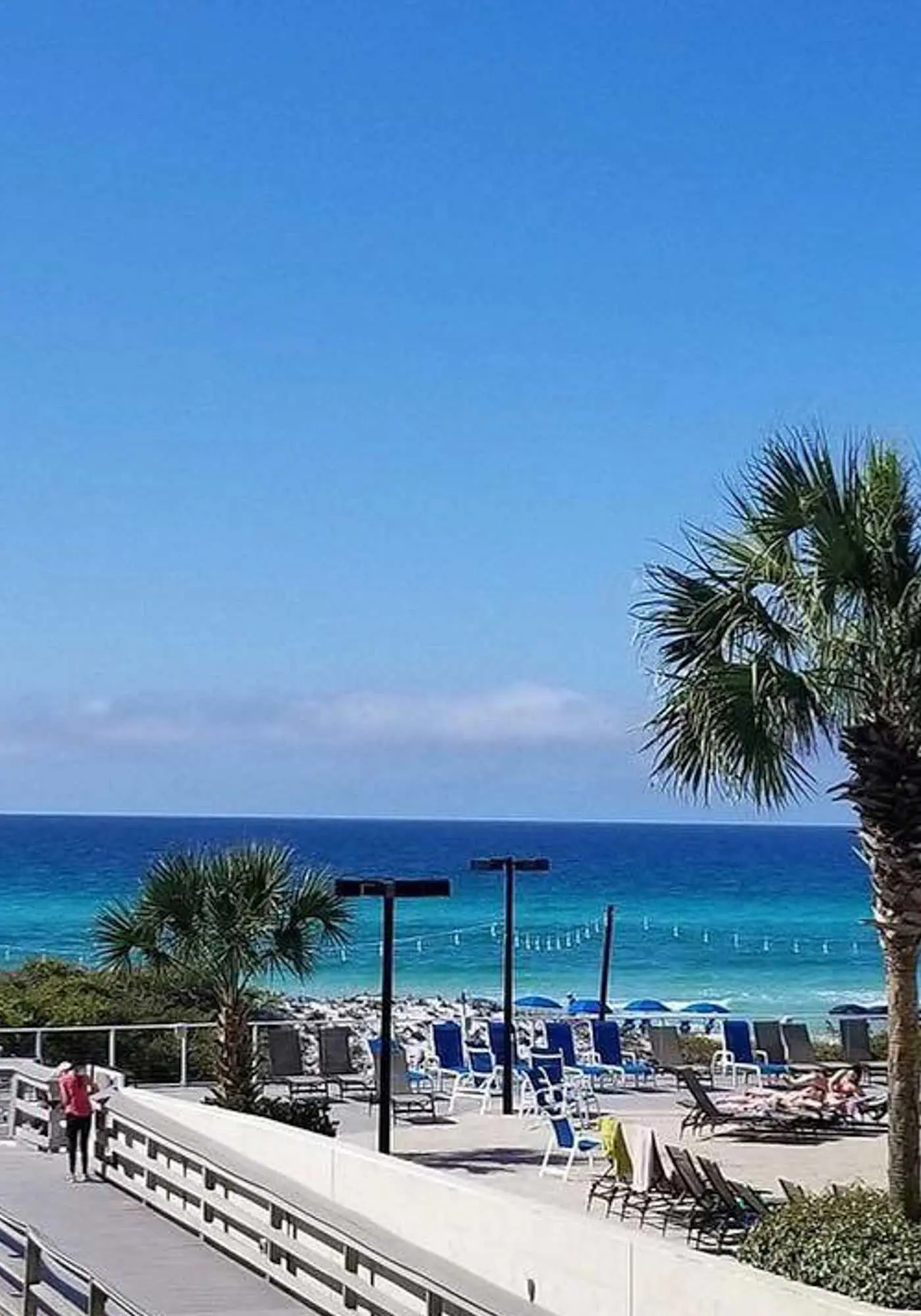 Private beach access, tennis retreat, 8 guests