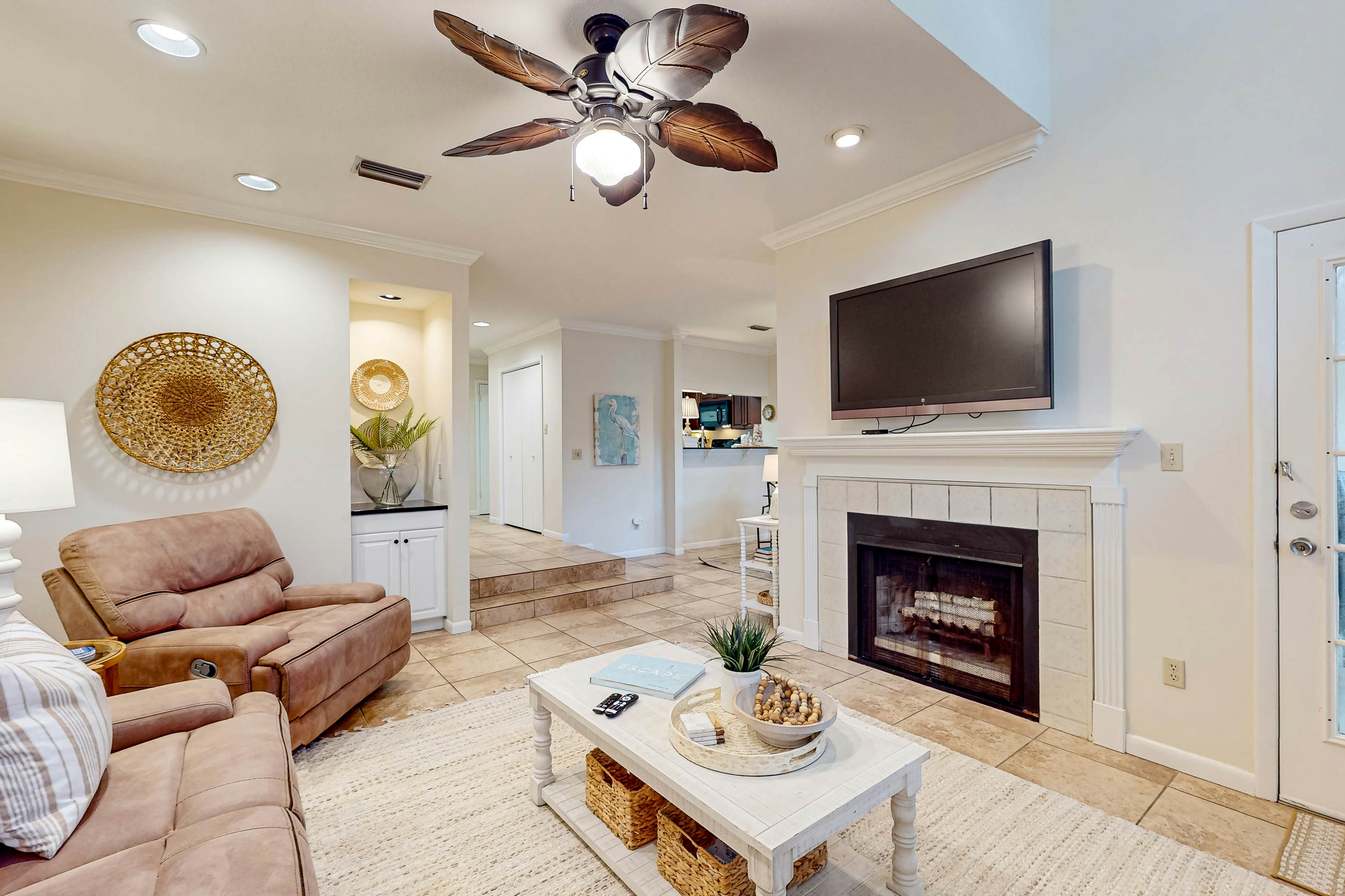 Spacious Resort Condo with Hot Tub and Tennis