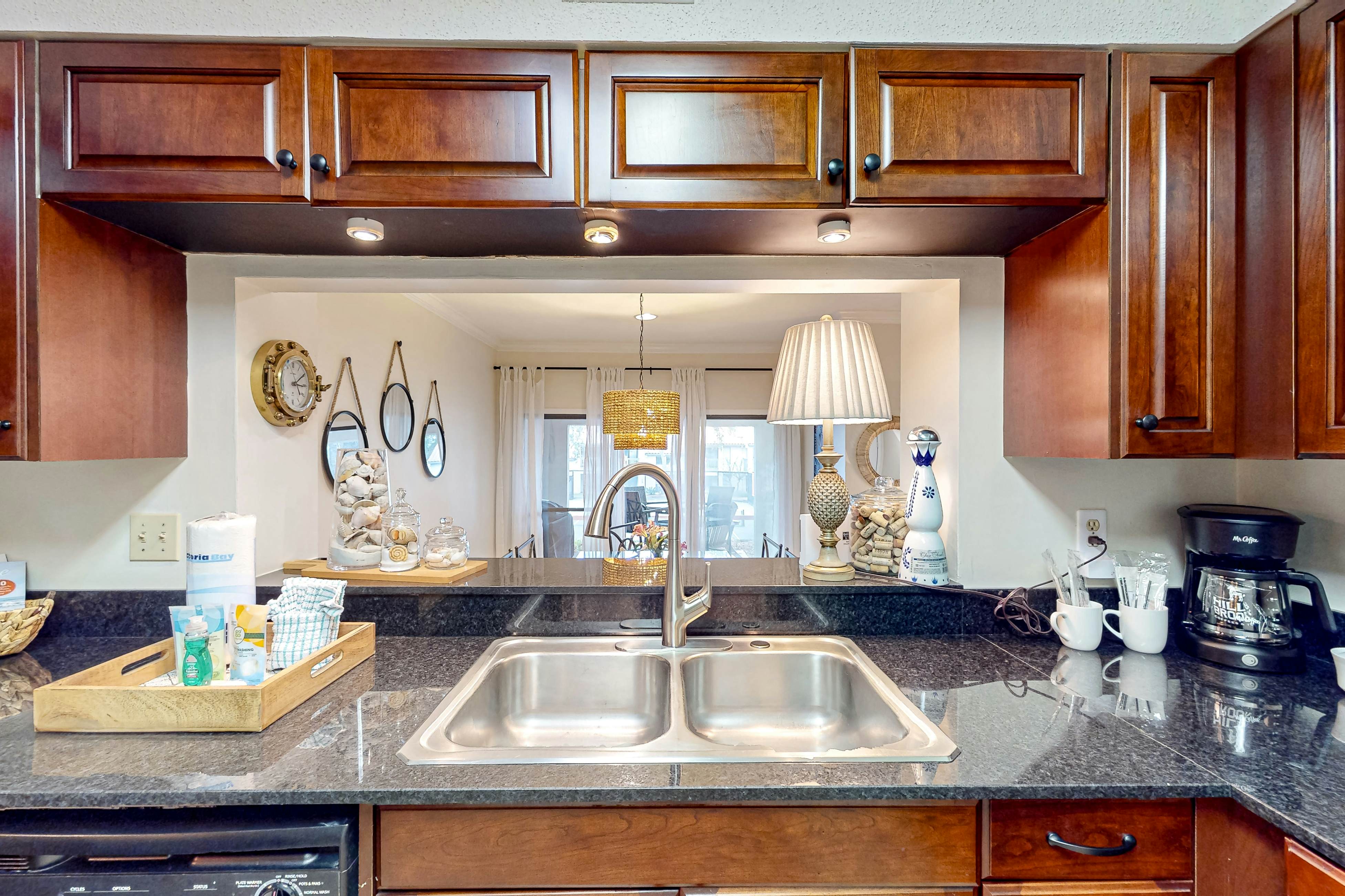 Spacious Resort Condo with Hot Tub and Tennis