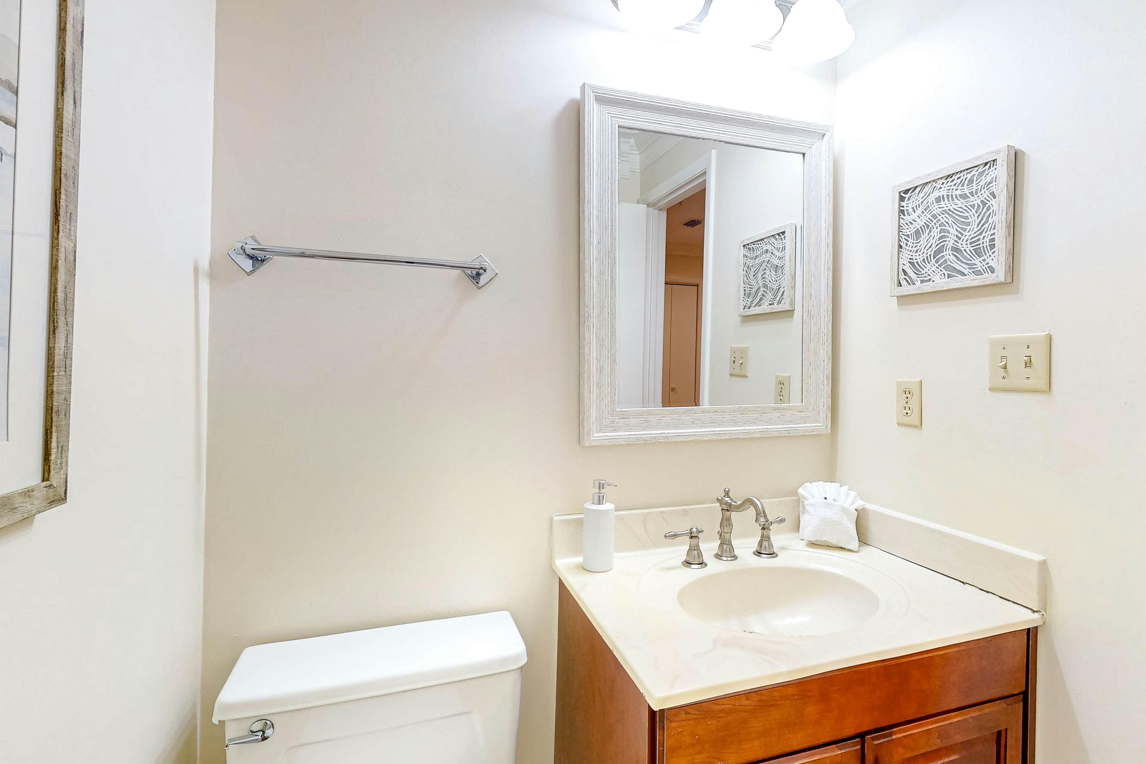 Spacious Resort Condo with Hot Tub and Tennis