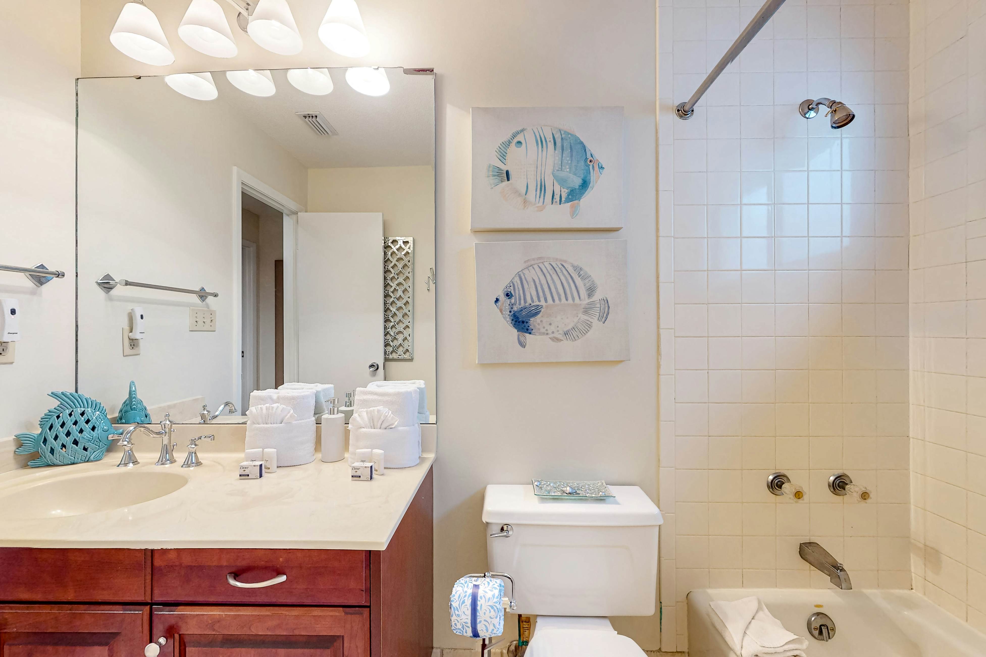 Spacious Resort Condo with Hot Tub and Tennis