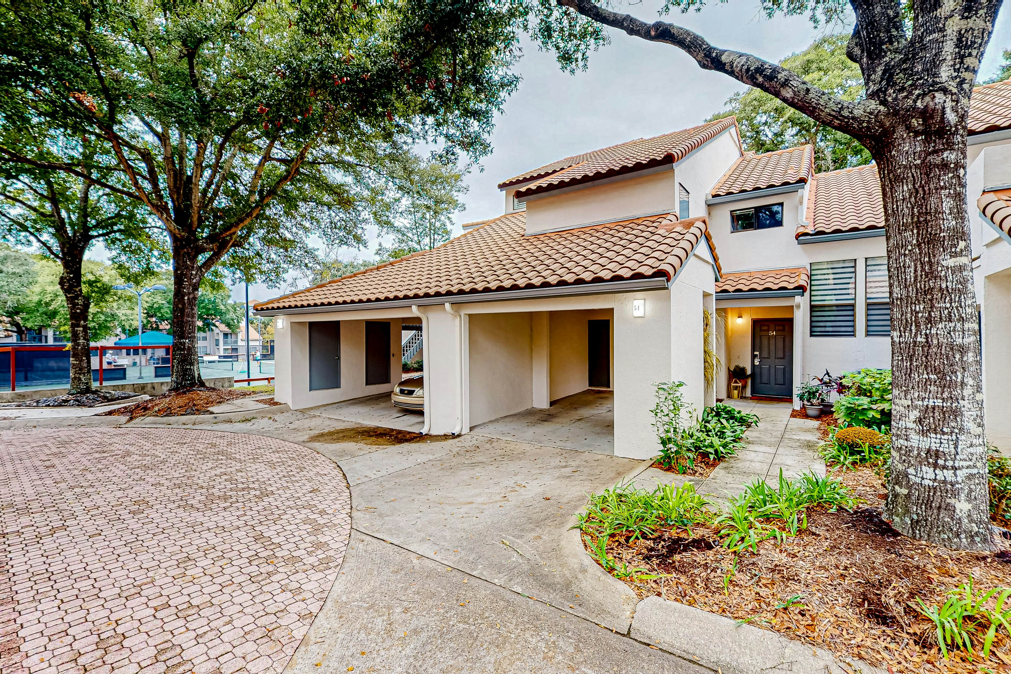 Spacious Resort Condo with Hot Tub and Tennis