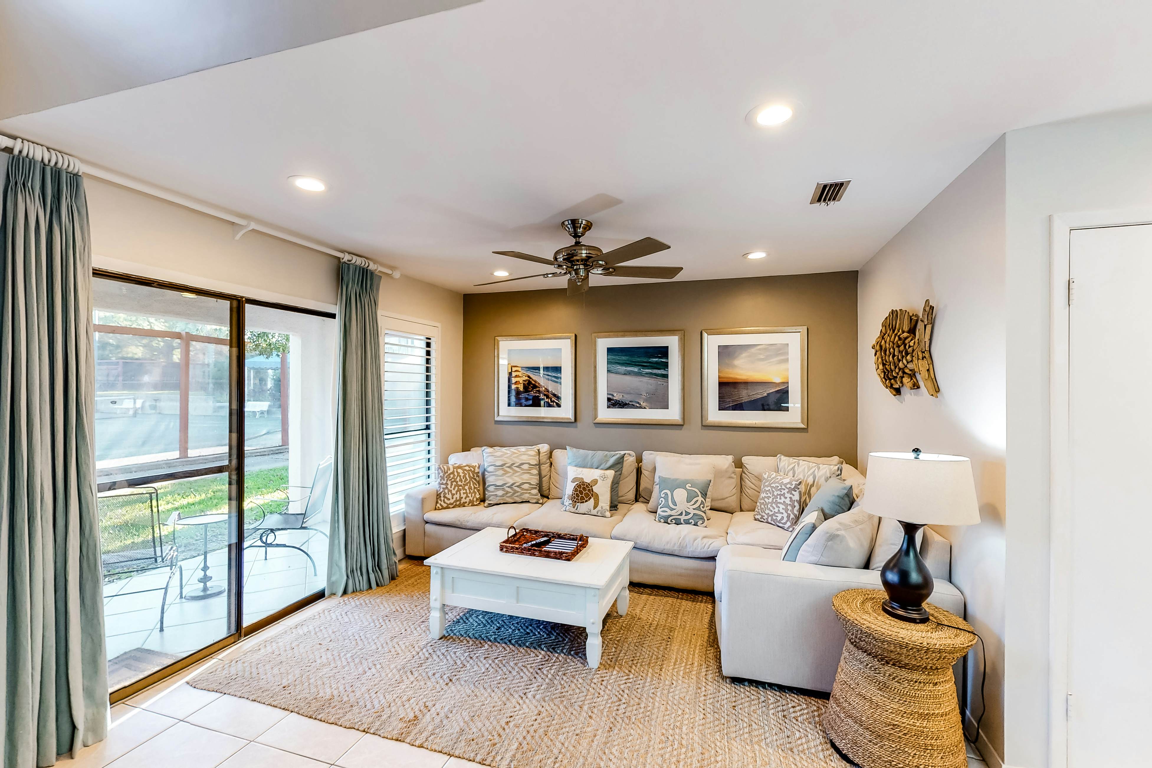 Family-Friendly Condo with Pools and Hot Tub