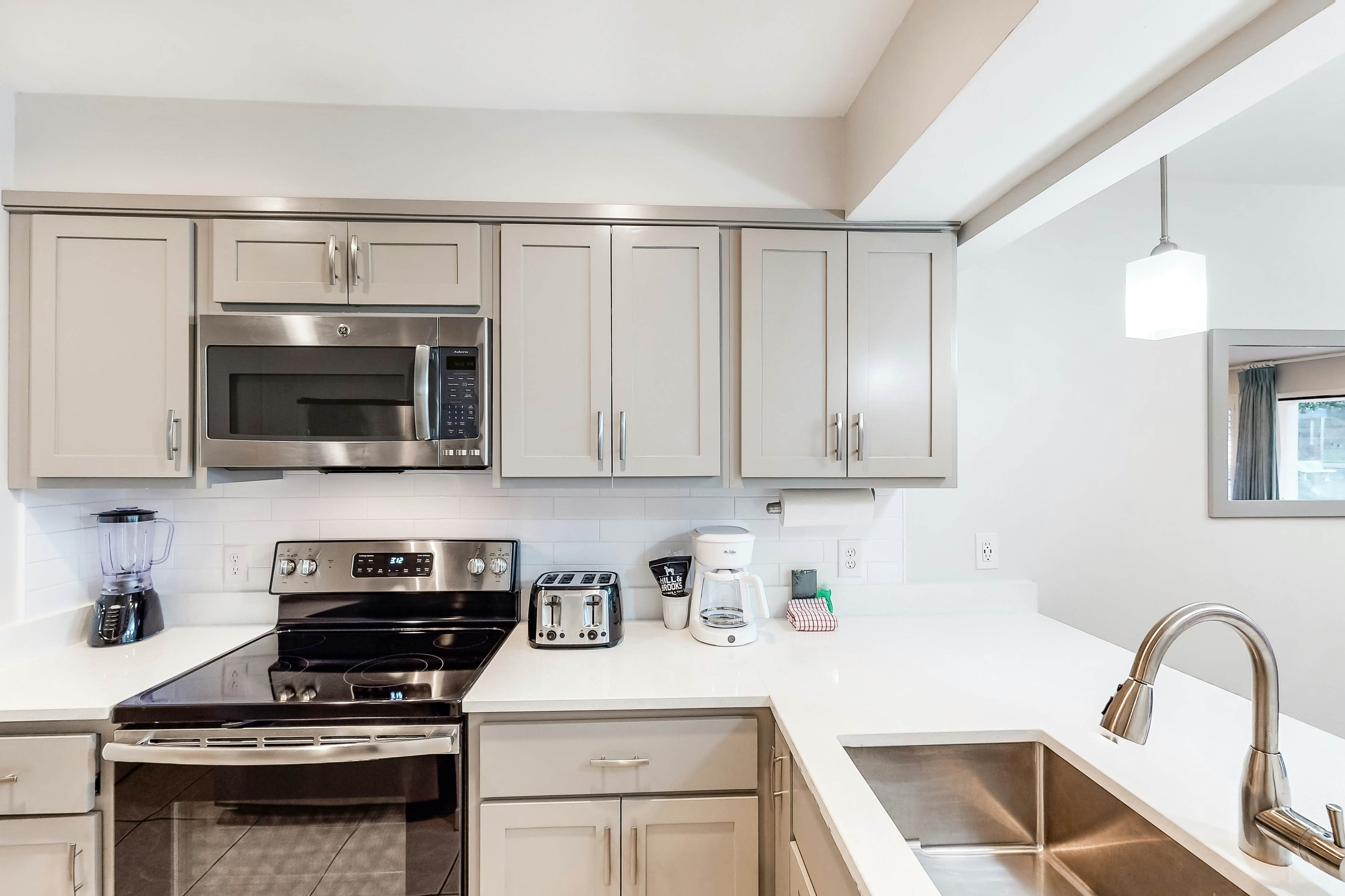 Family-Friendly Condo with Pools and Hot Tub