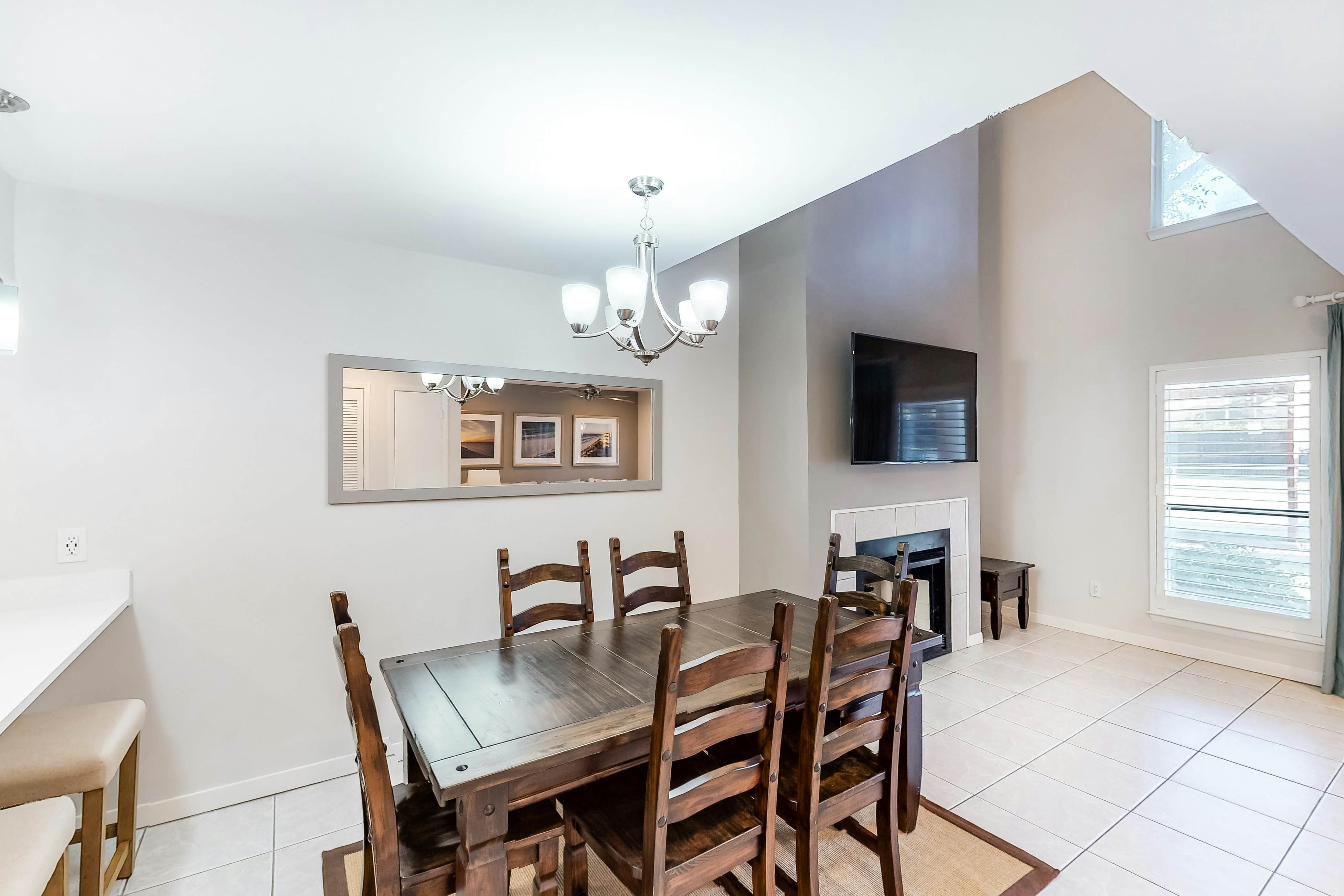 Family-Friendly Condo with Pools and Hot Tub