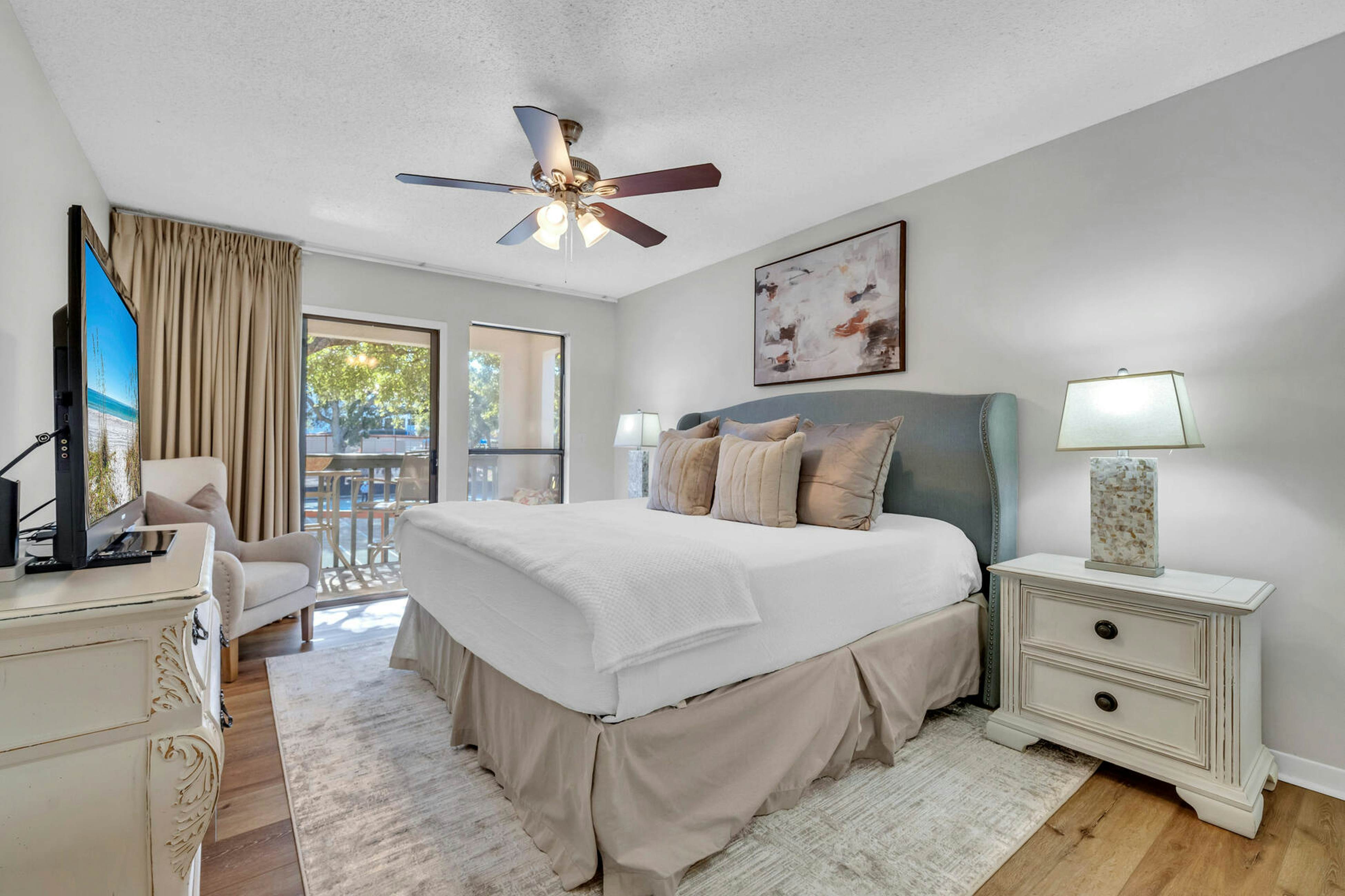 Family-Friendly Condo with Pools and Hot Tub