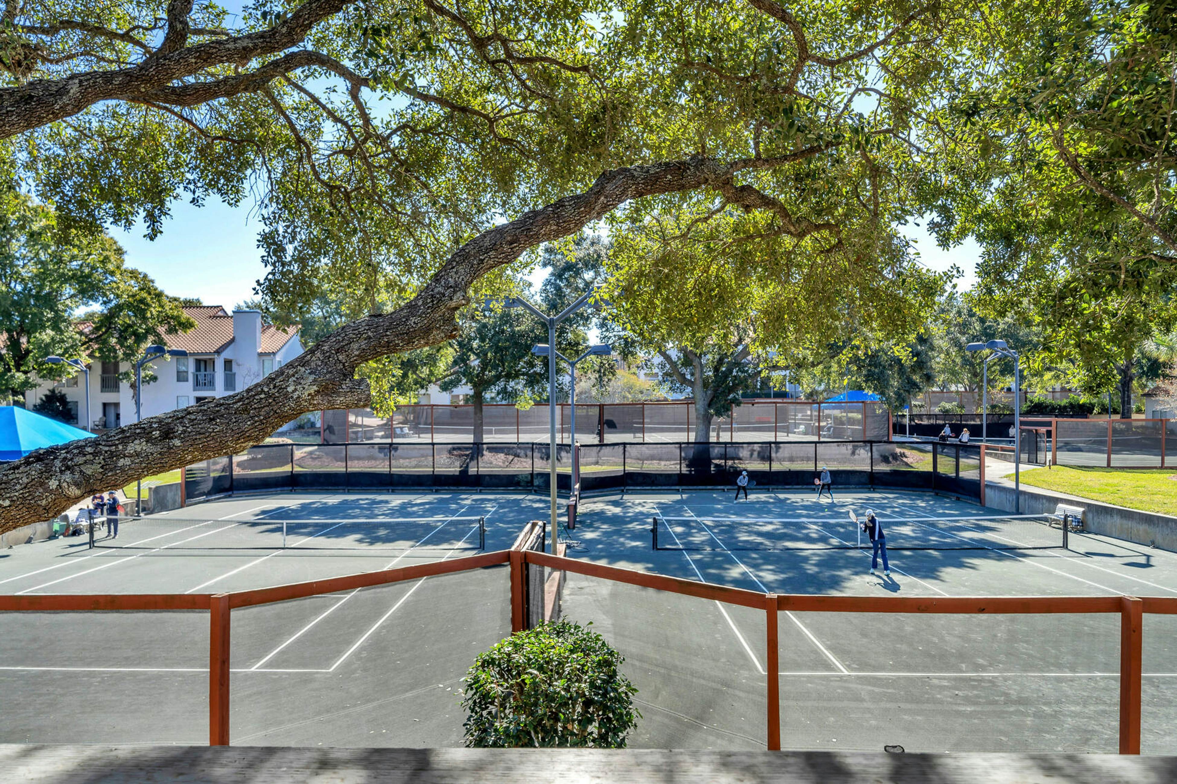 Family-Friendly Condo with Pools and Hot Tub