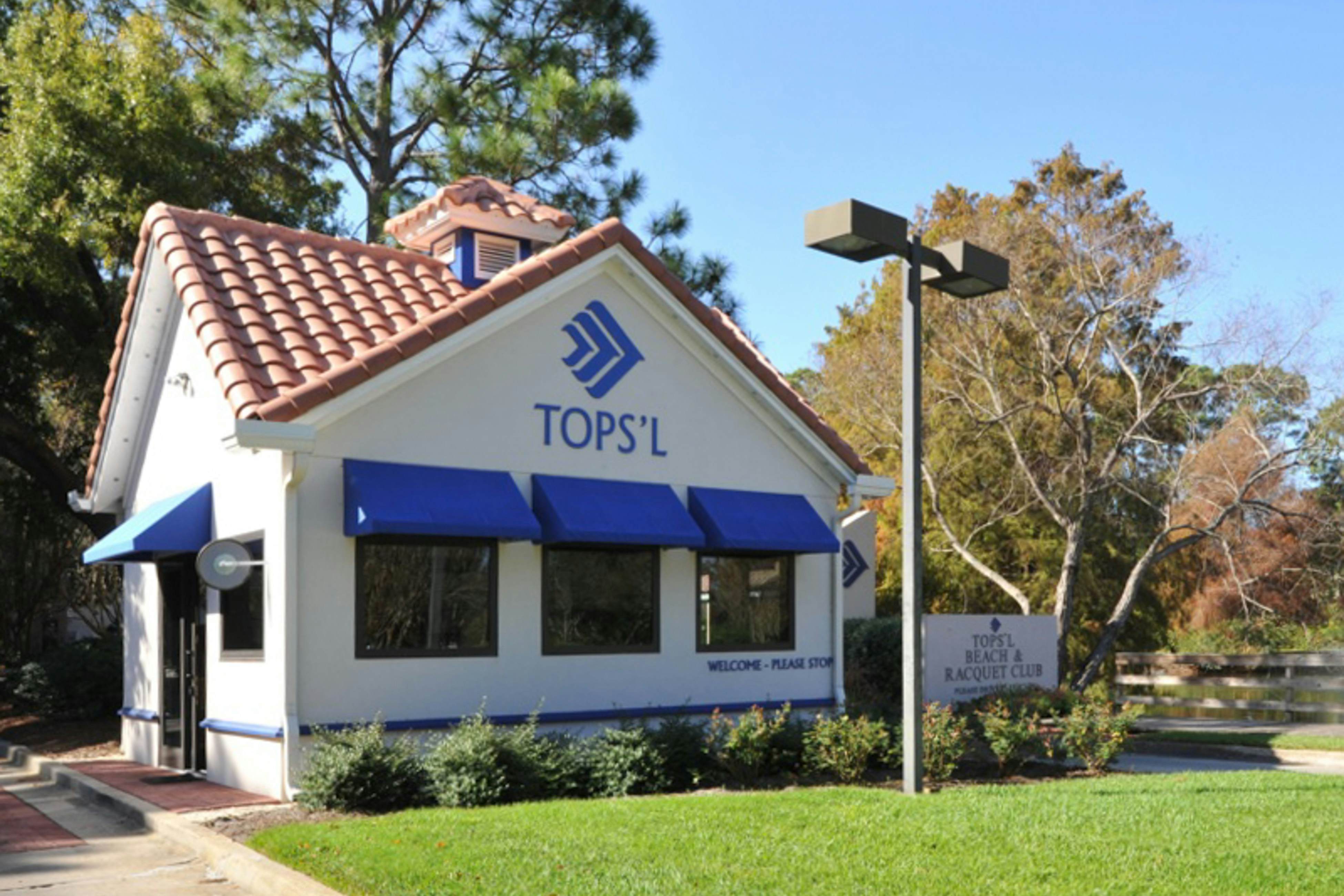 Family-Friendly Condo with Pools and Hot Tub