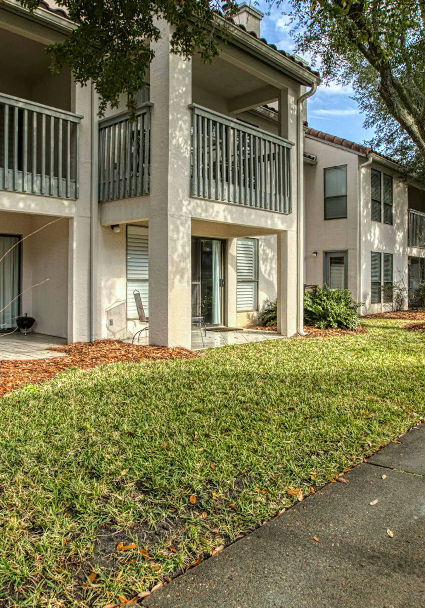 Exclusive 2BR condo w/ pools & hot tub
