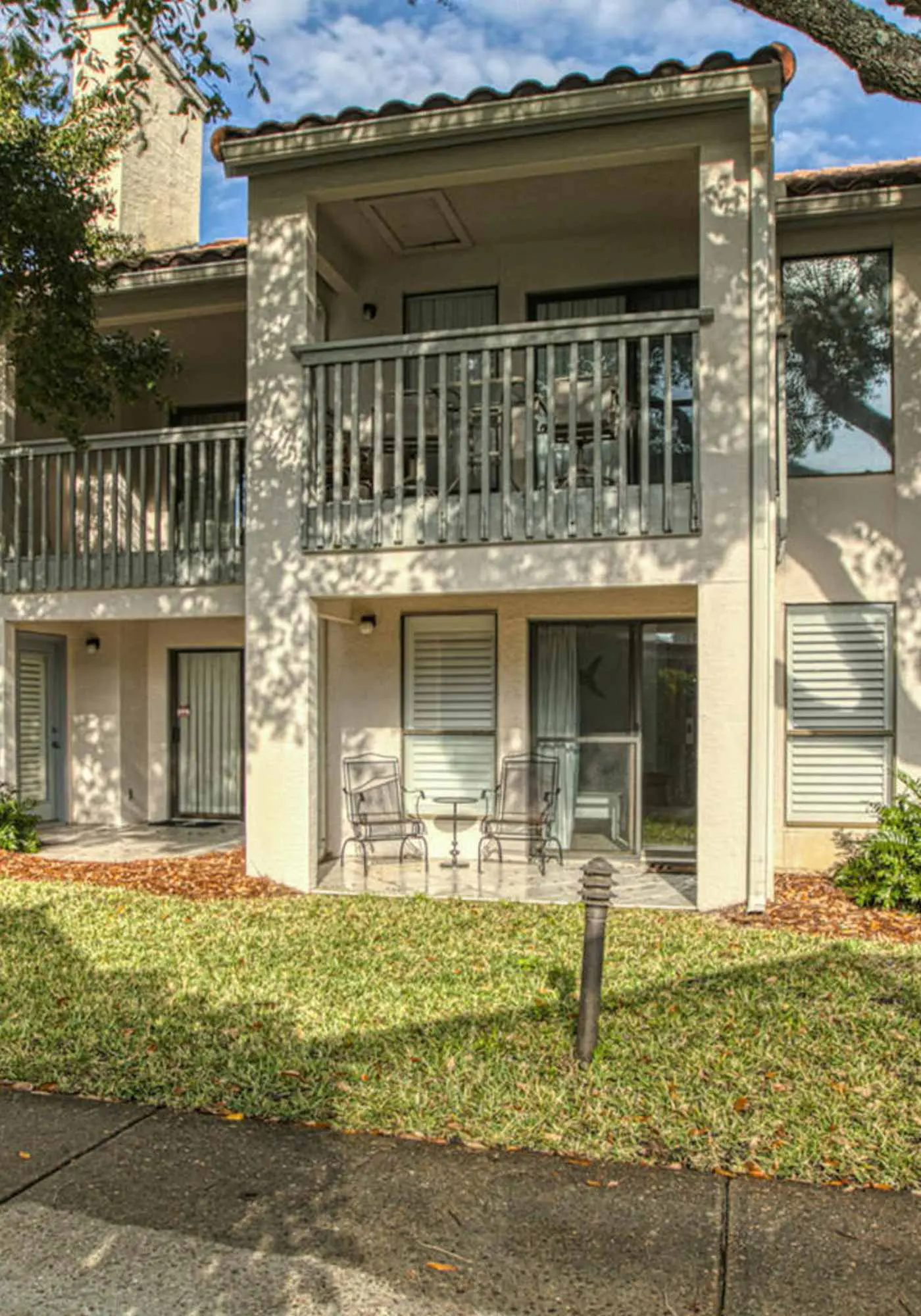 Exclusive 2BR condo w/ pools & hot tub