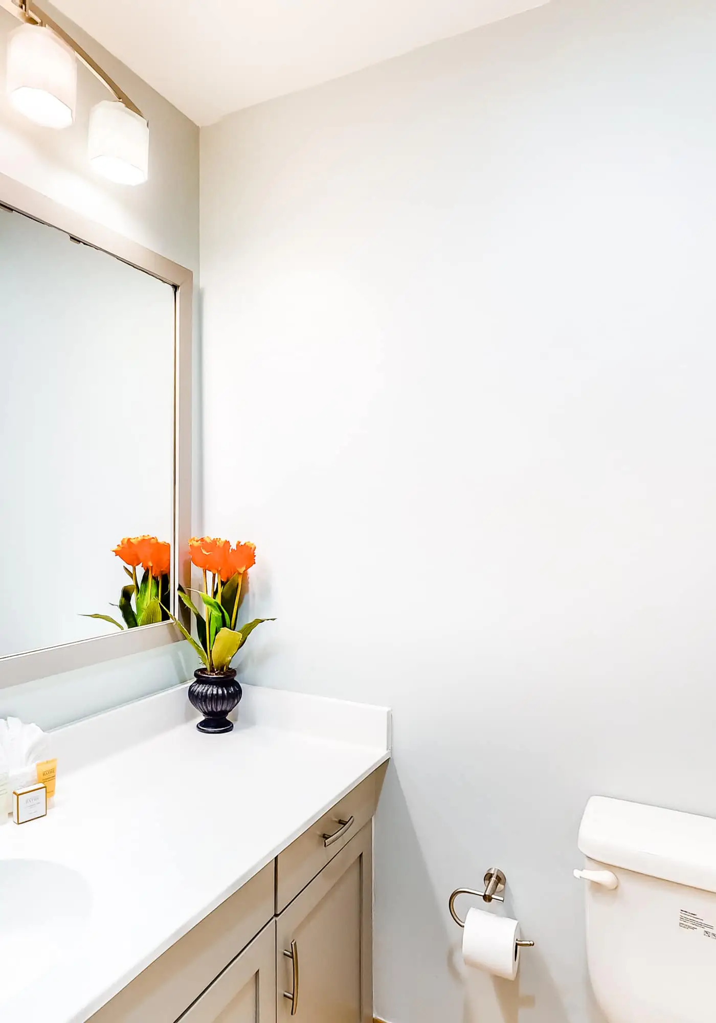 Exclusive 2BR condo w/ pools & hot tub