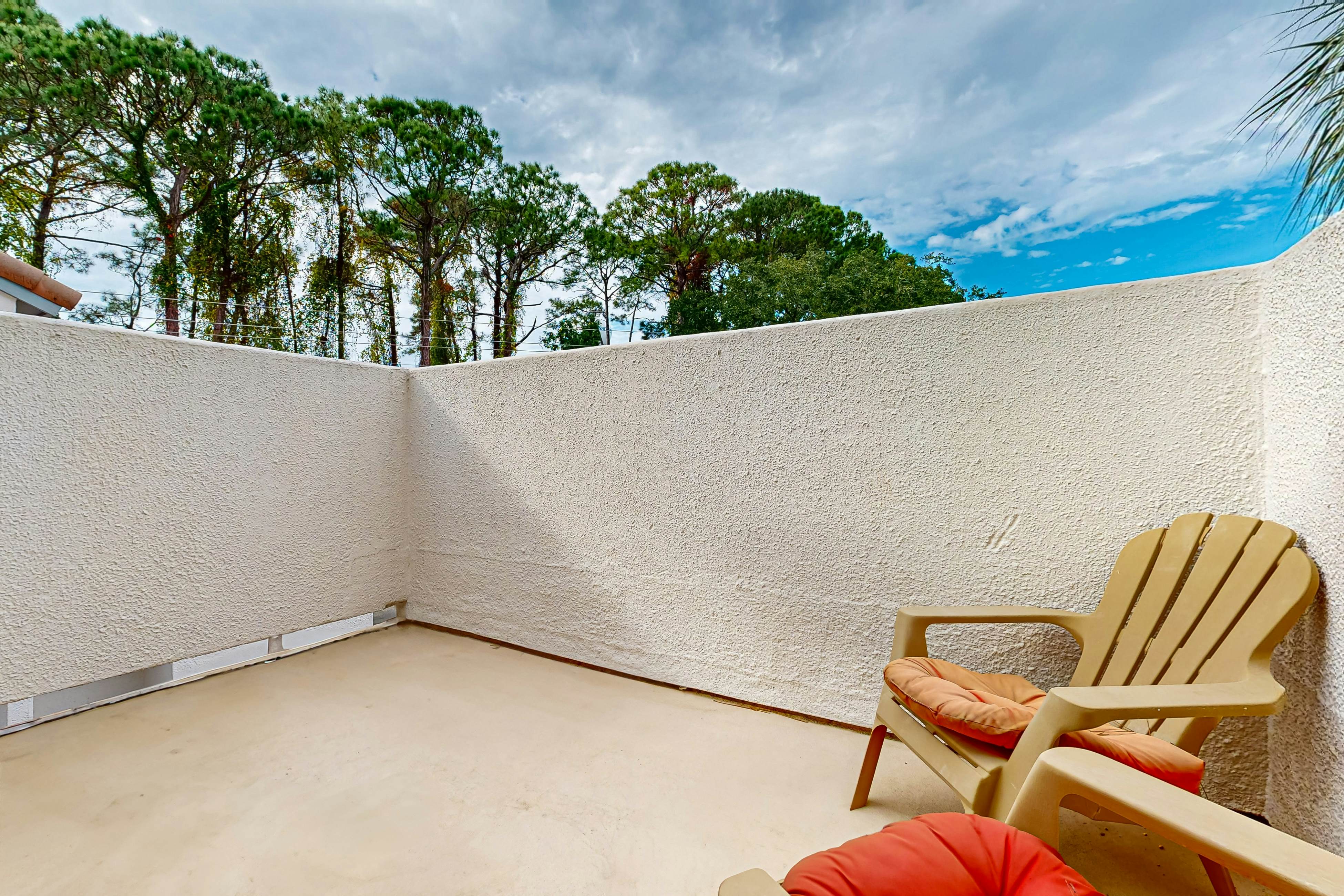 Tennis Village Condo with Pools Hot Tub and Beach Tram