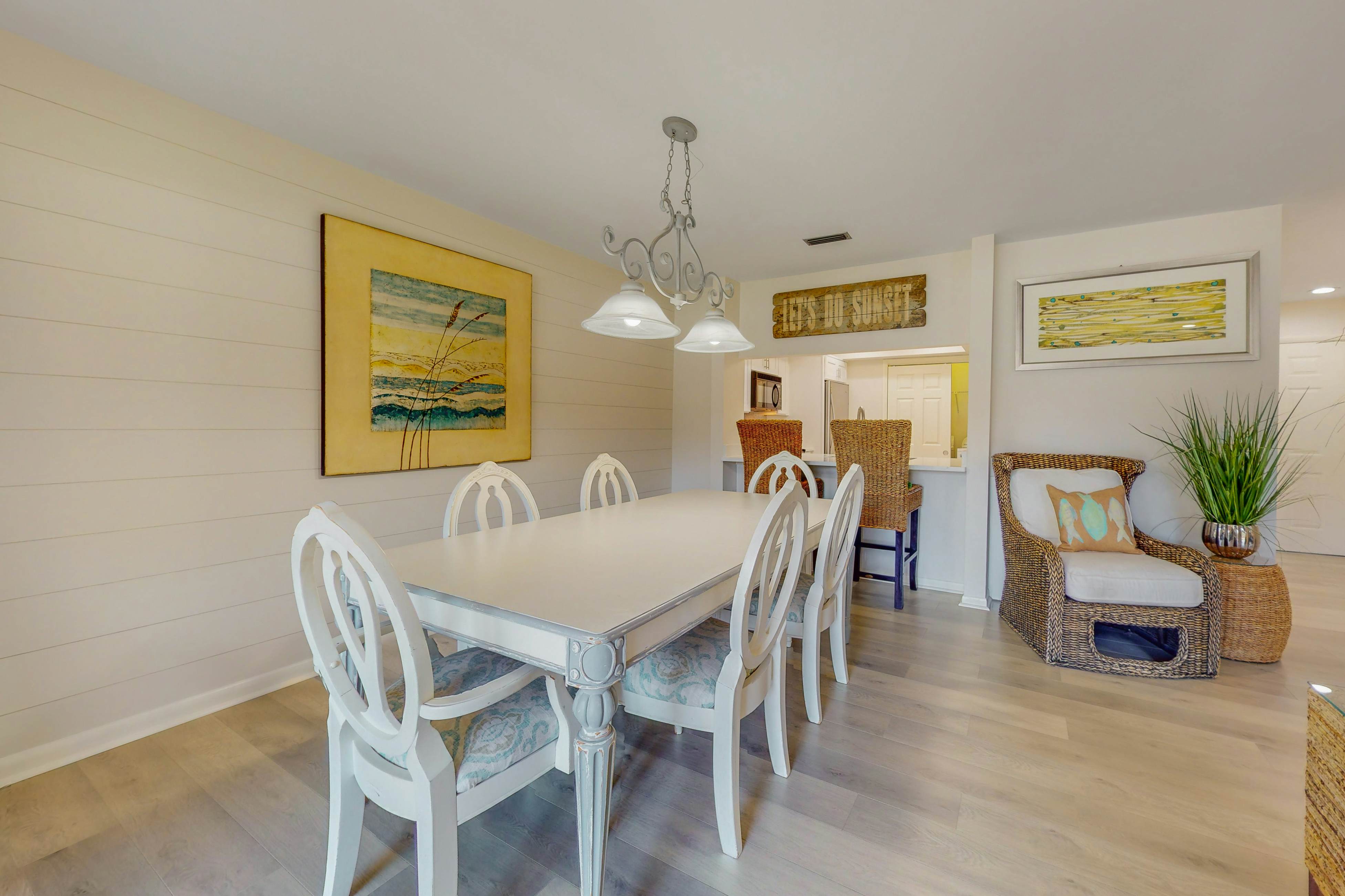 Court-Side Condo with Balcony Pool and Hot Tub