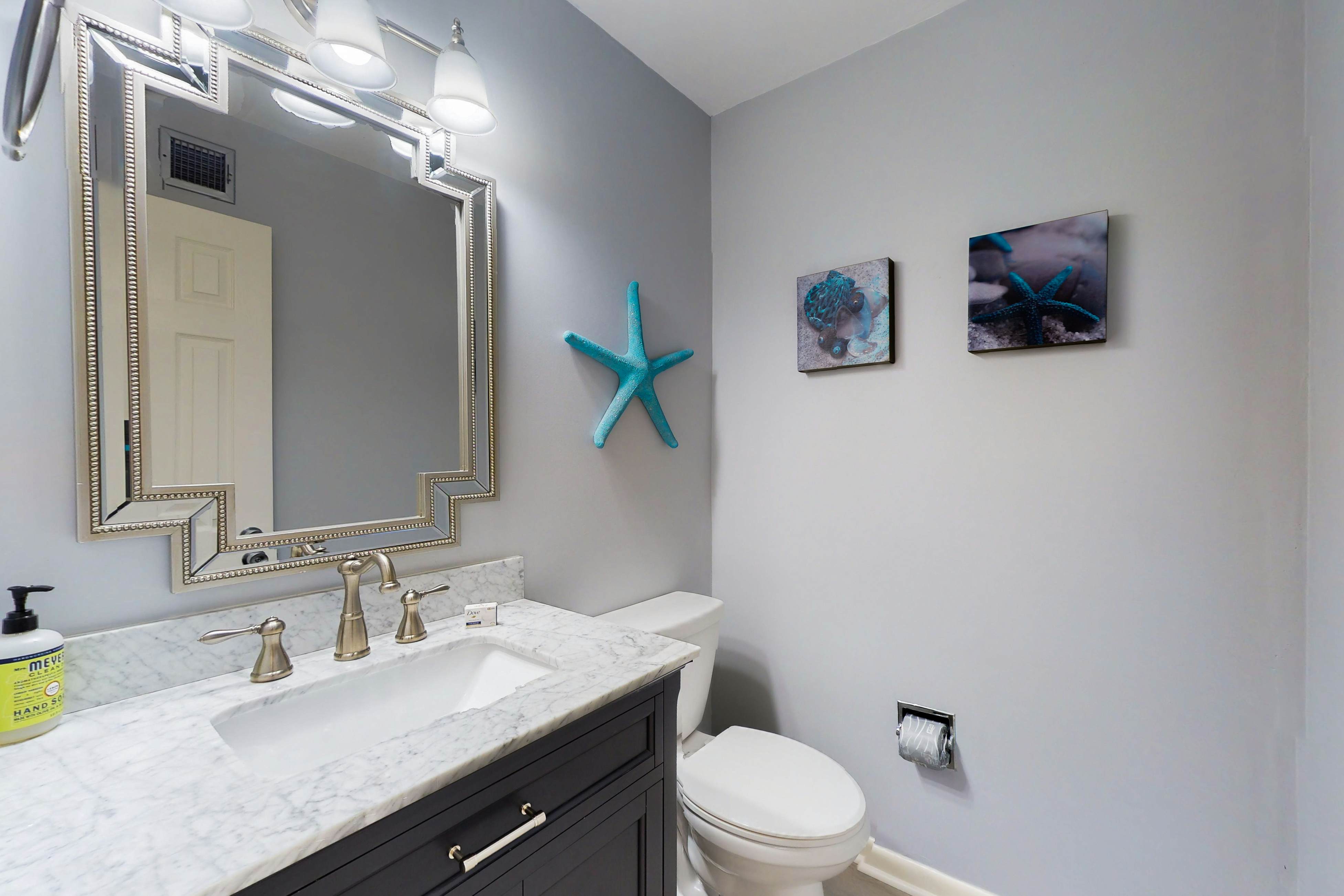 Court-Side Condo with Balcony Pool and Hot Tub