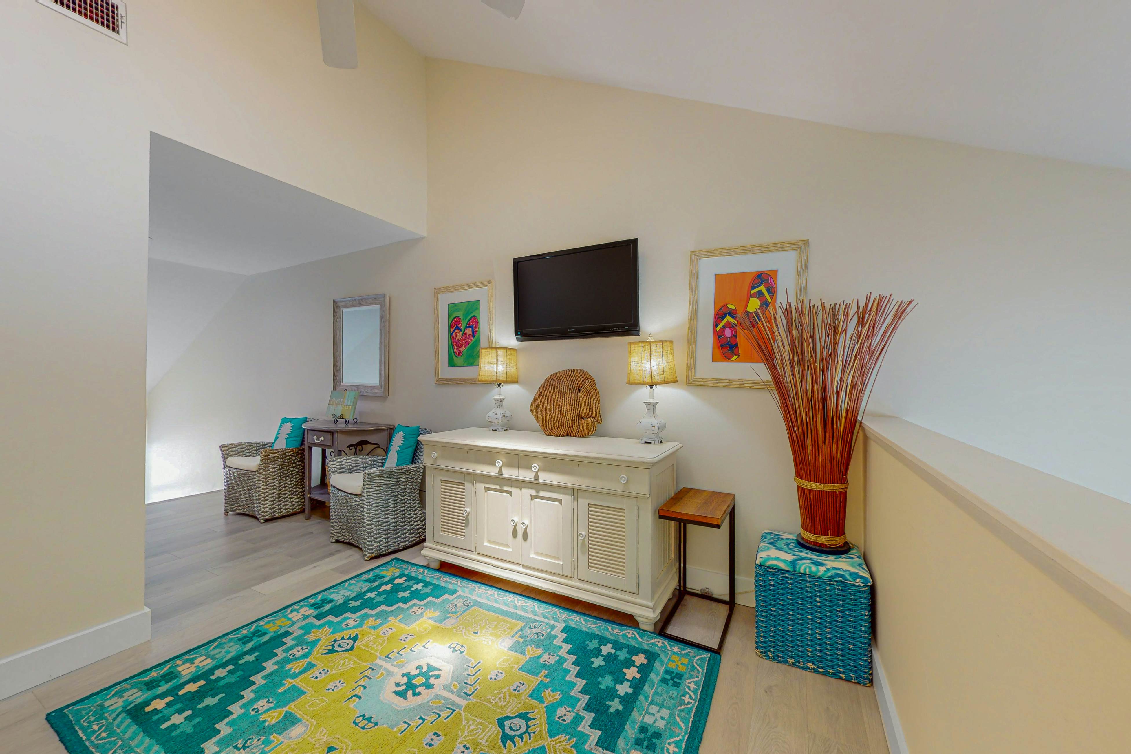 Court-Side Condo with Balcony Pool and Hot Tub