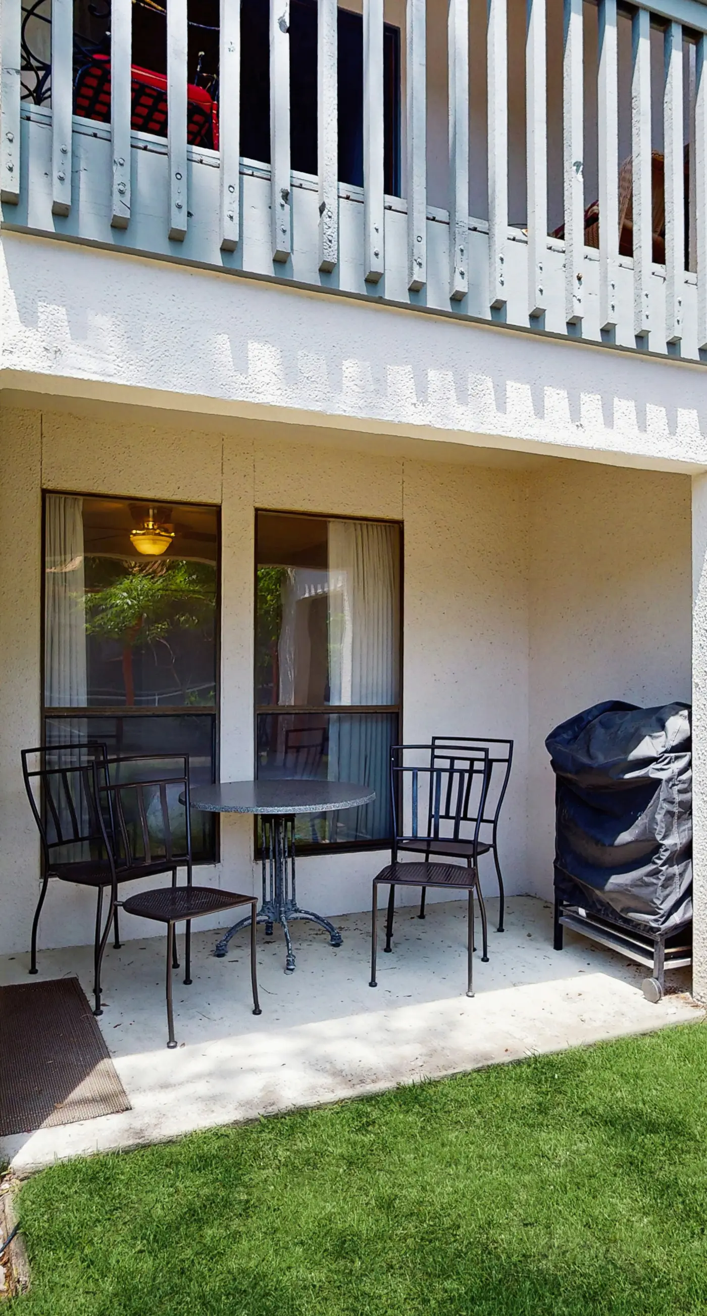 Tennis Village Condo with Pool and Hot Tub