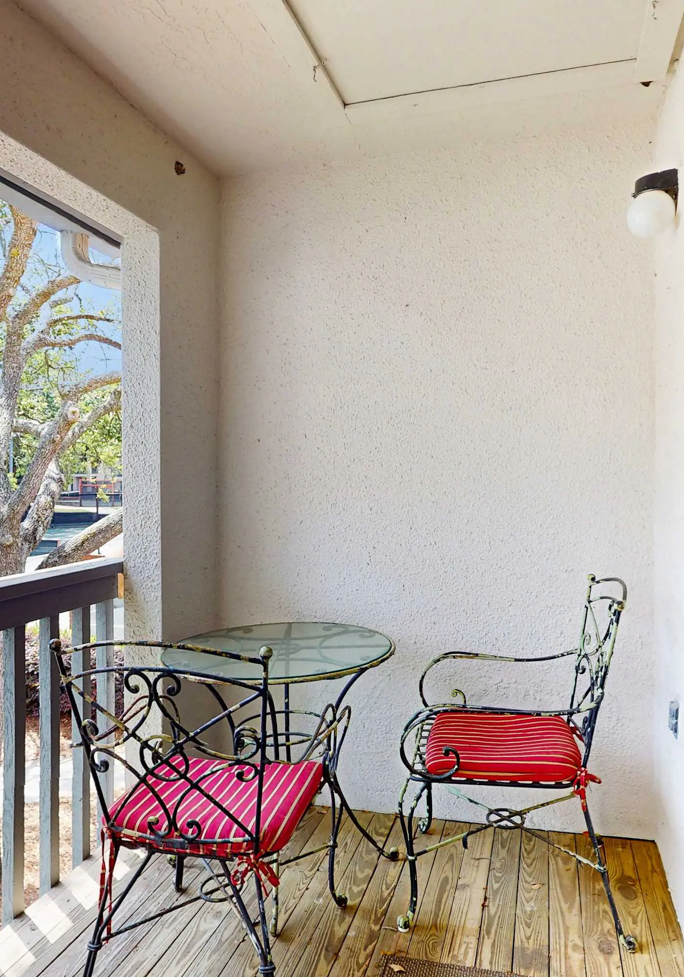 Exclusive Beach Access, Pool & Tennis Courts