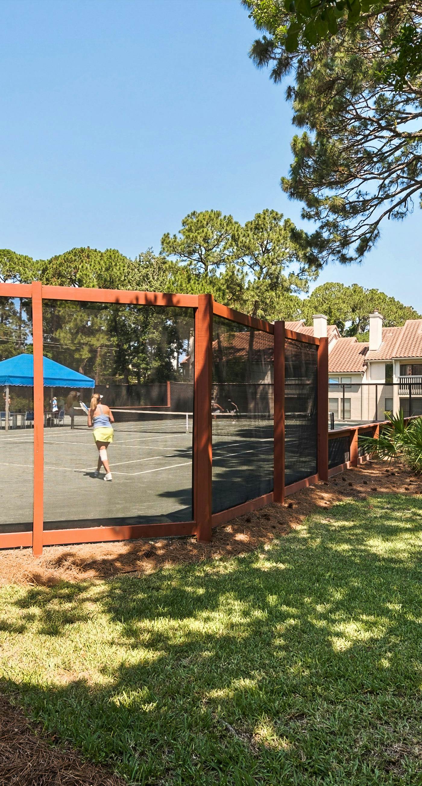 Bright Resort Condo with Pools Hot Tub and Gym