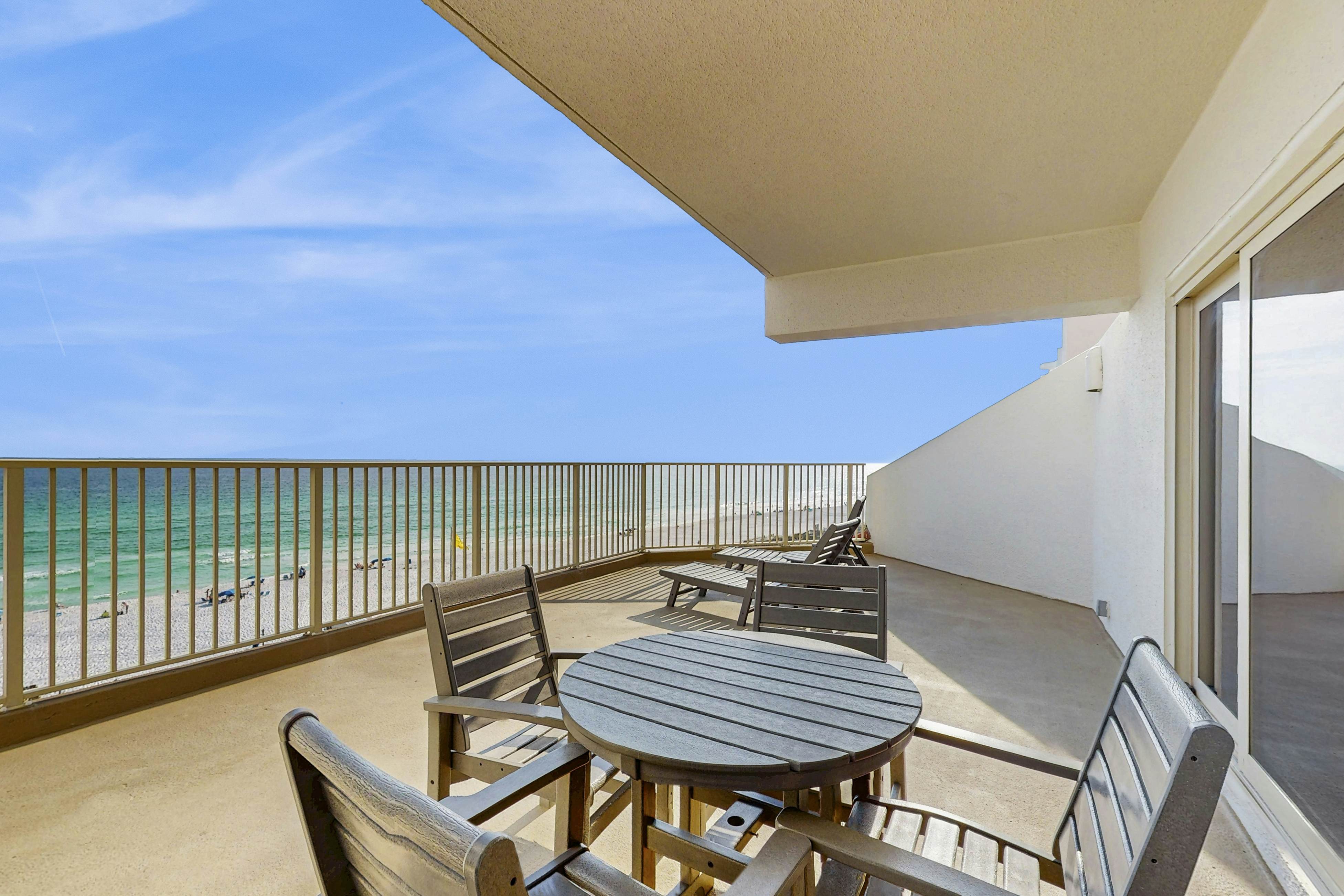 Large Beachfront Villa with Balconies and Pool